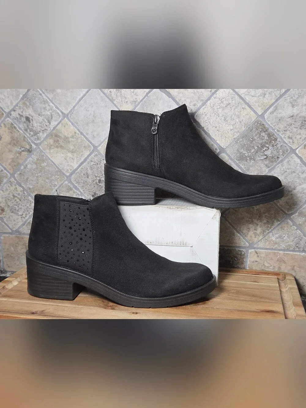 Bzees Outstanding Sparkle Machine Washable Bootie Black 9.5 M